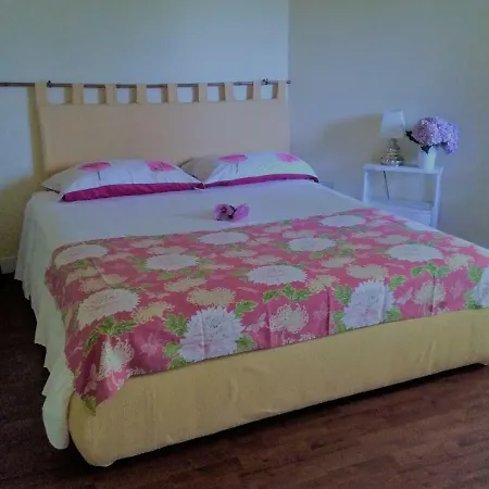 Residenza 3 Magnolie Holiday home Monvalle